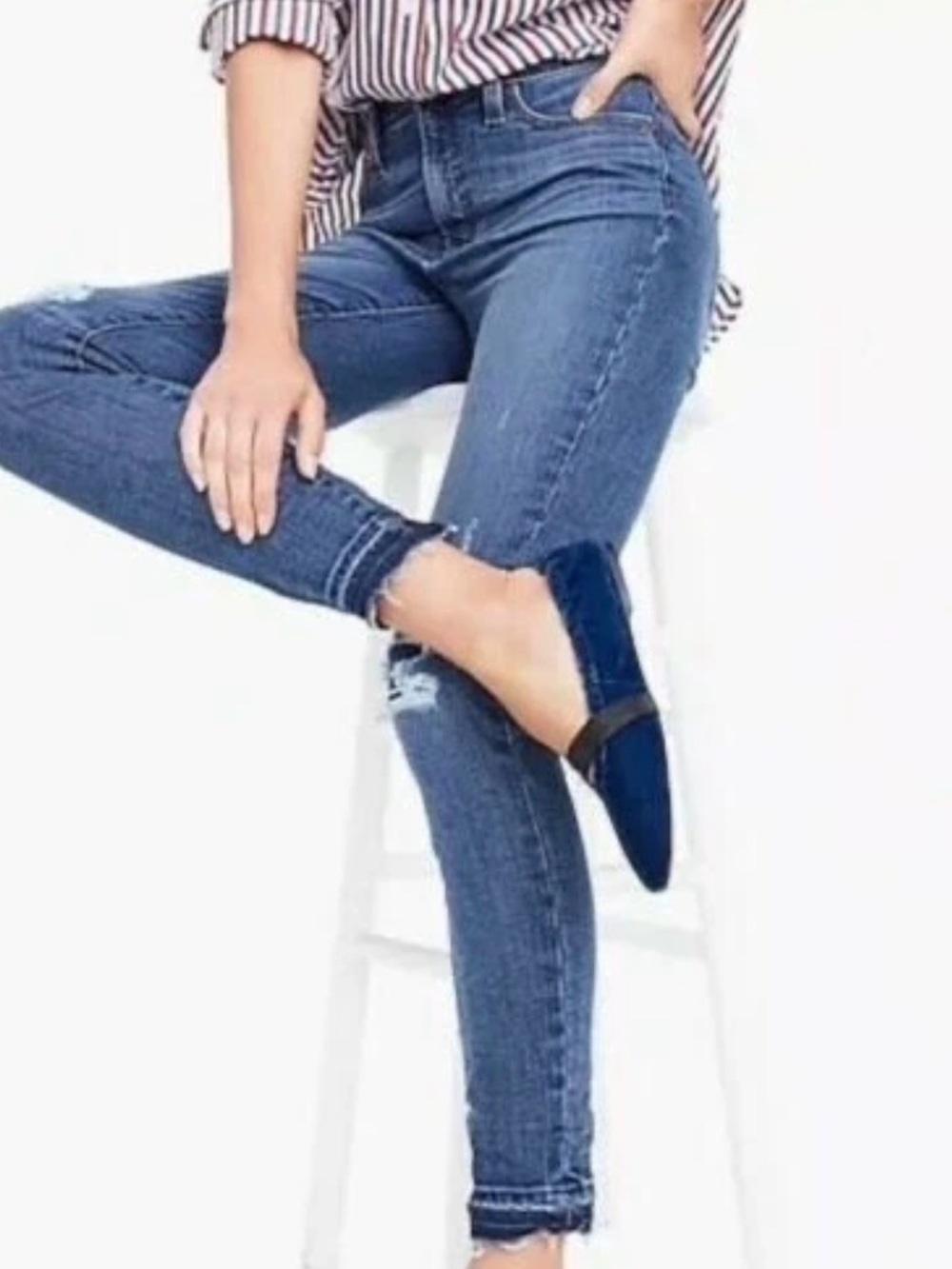 J Crew 9" Toothpick HighRise Distressed Raw Hem 29